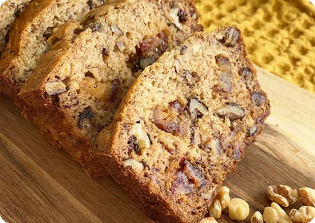 Banana Bread ( with walnuts, pecans or hazelnuts )