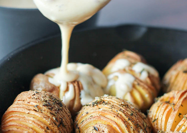 Roasted garlic & Smoked Gouda cheese
